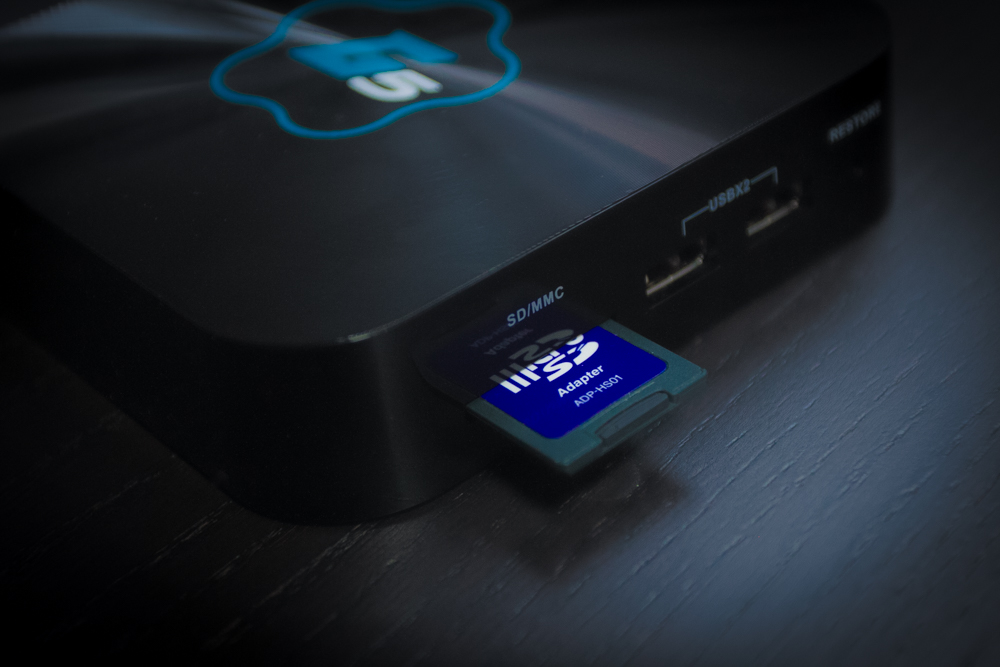 Android tv firmware. TV Box Прошивка. Самсунг ТВ бокс. Прошивка Android TV. Адаптер для андроид ТВ приставки mi